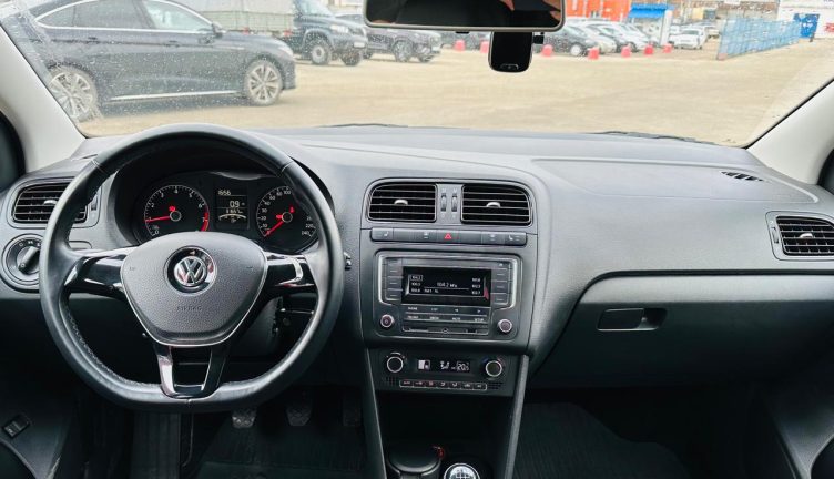 Volkswagen Polo MT