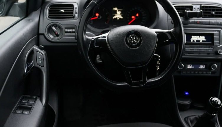 Volkswagen Polo MT